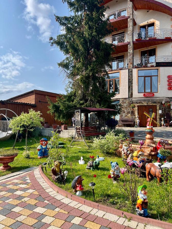 Sadyba U Halyny Sunrise Bukovel Exterior foto