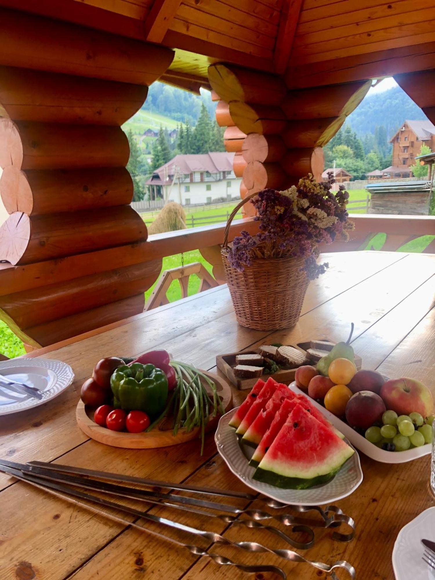 Sadyba U Halyny Sunrise Bukovel Exterior foto