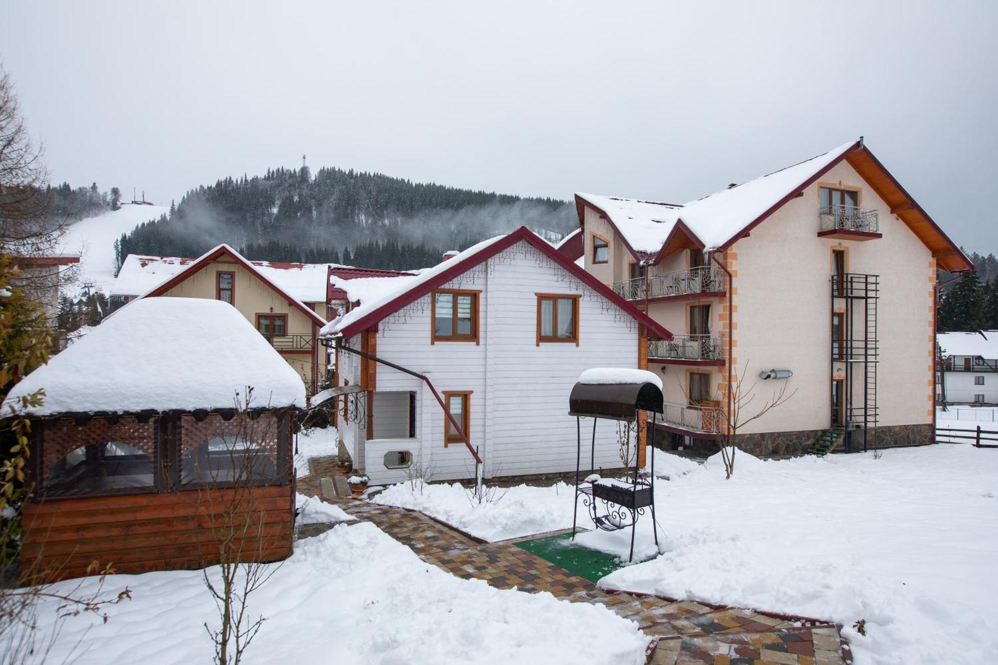 Sadyba U Halyny Sunrise Bukovel Exterior foto